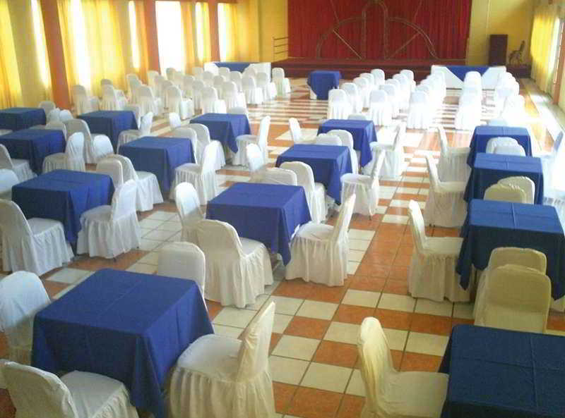 סיודד מדרו Hotel Dona Juana Cecilia Miramar מראה חיצוני תמונה